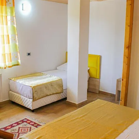 فندق Shkreli Qafeshtame 4*