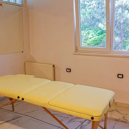 Shkreli Qafeshtame Hotel 4*