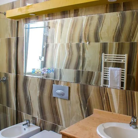 Shkreli Qafeshtame Hotel 4*